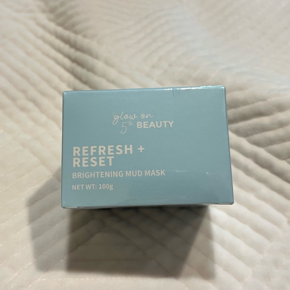 Glow on 5th Beauty Refresh and Restart Brightening Mud Mask 100g